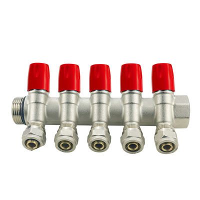 Chauffage de sol / eau en laiton Pex plomberie manifold avec 2-6 voies et taille personnalisée